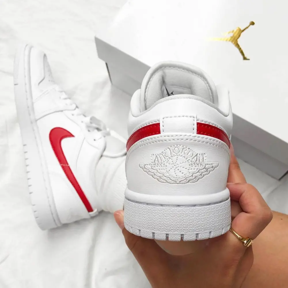 Giày Nike Wmns Air Jordan 1 Low 'University Red' AO9944-161 - Ảnh 3