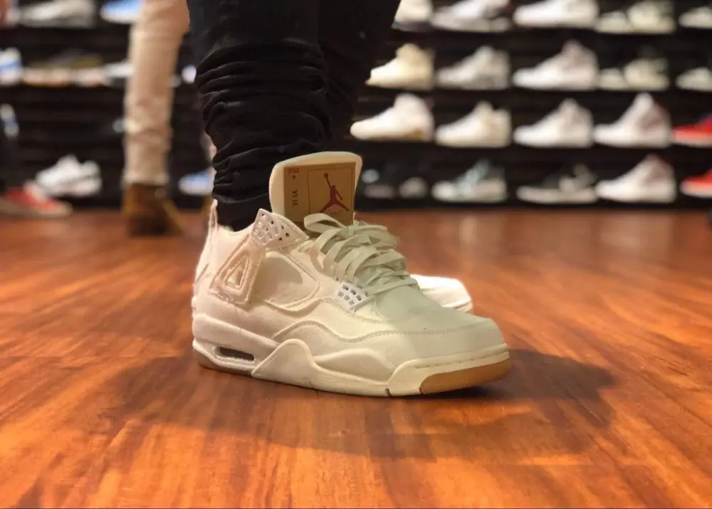 Giày Nike Air Jordan Levi's x Air Jordan 4 Retro 'White Denim' AO2571-100 - Ảnh 3