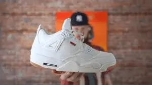 Alternative view of Giày Nike Air Jordan Levi's x Air Jordan 4 Retro 'White Denim' AO2571-100