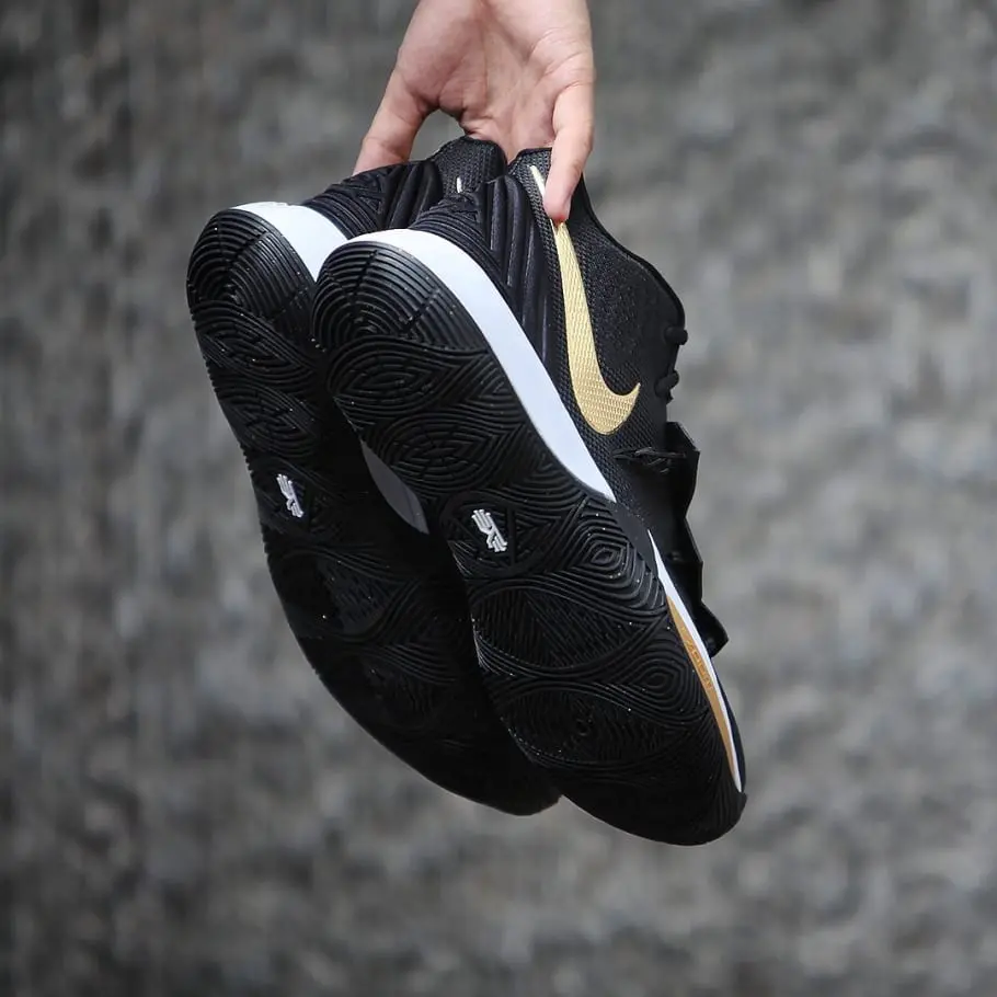 Giày Nike Kyrie 5 "Black Metallic Gold" AO2919-007 - Ảnh 4