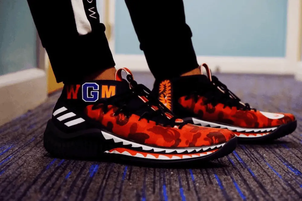 Alternative view of Giày A Bathing Ape x Adidas Dame 4 'Red Camo' AP9976