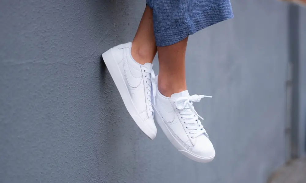 Giày Nike Blazer Low LE 'Triple White' AQ3597-100 - Ảnh 5