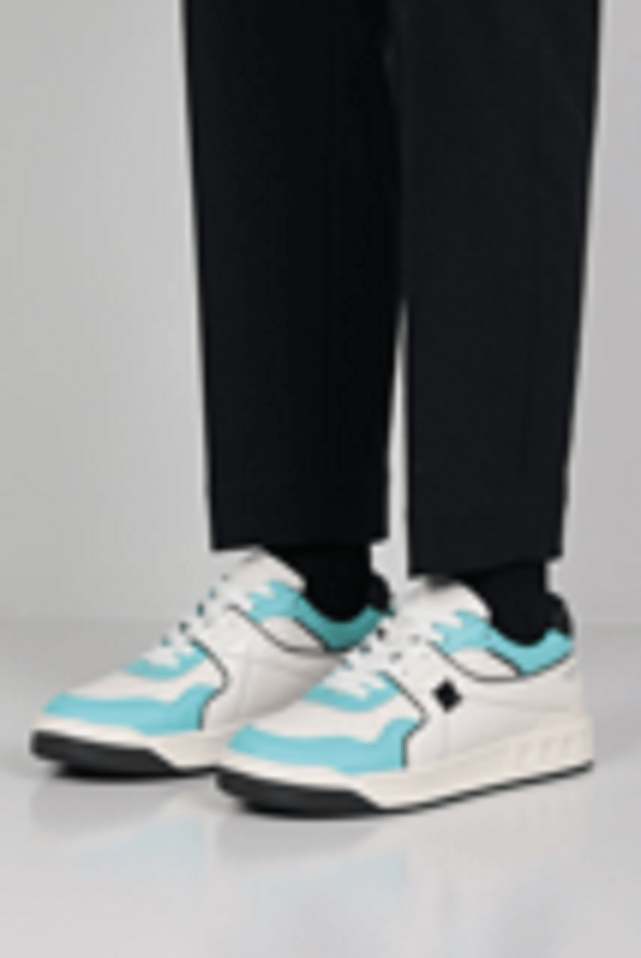 Giày Valentino Garavani ONE STUD Low-Top Sneaker in nappa XY2S0E71NWNY93 - Ảnh 2