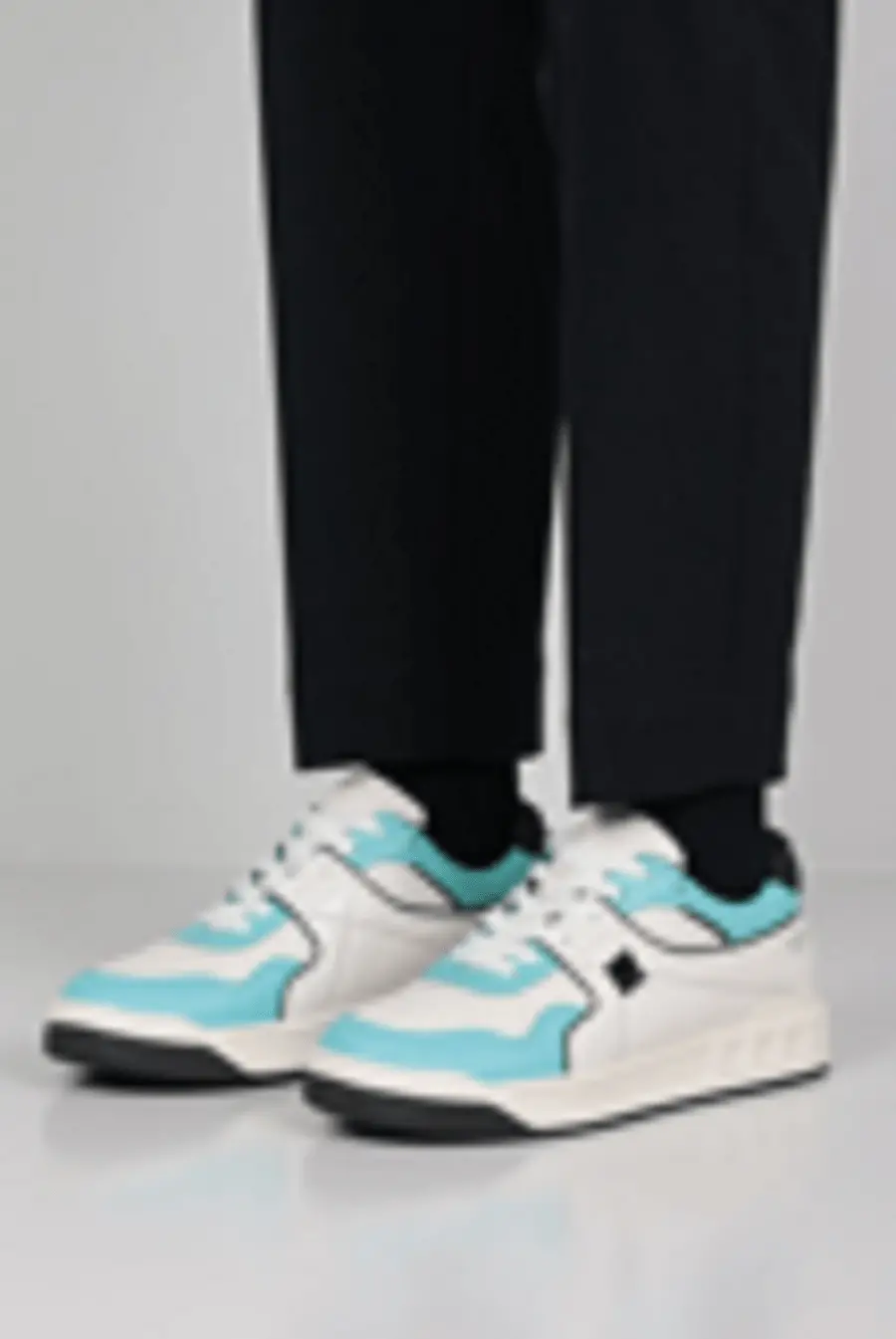 Alternative view of Giày Valentino Garavani ONE STUD Low-Top Sneaker in nappa XY2S0E71NWNY93