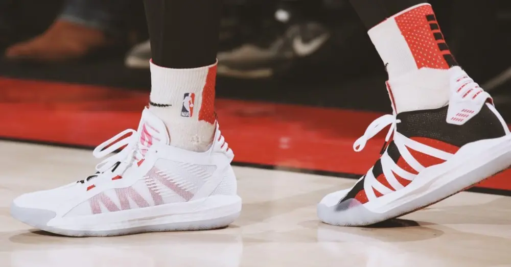 Alternative view of Giày Adidas Dame 6 GCA 'Dame Time' EF2504