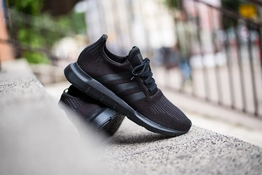 Giày Adidas Swift Run 'Core Black' AQ0863 - Ảnh 5