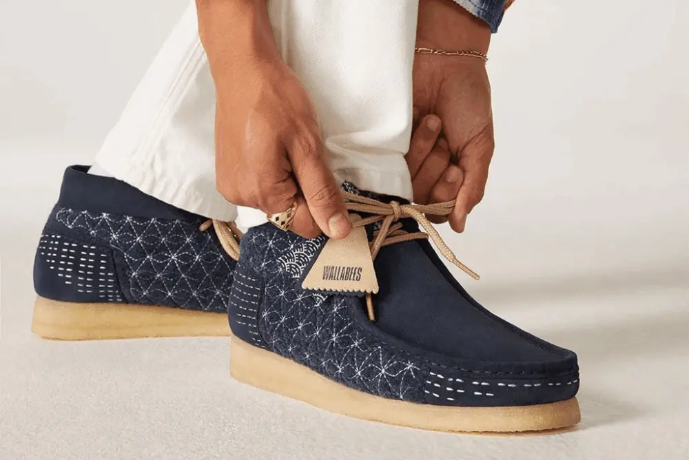 Alternative view of Giày Clarks Wallabee Boot 'Navy Shashiko' 261-69152
