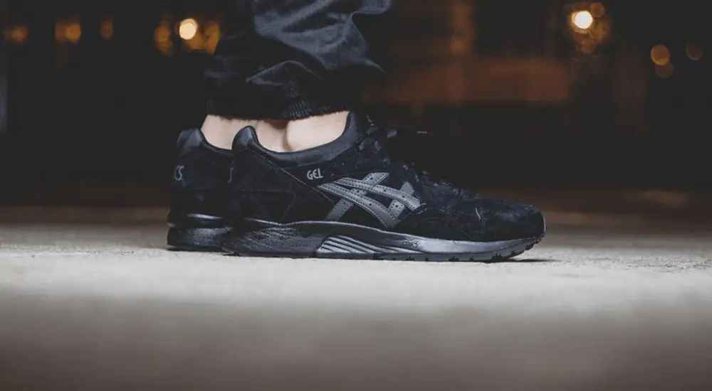 Alternative view of Giày Asics Gel Lyte 5 Triple Black H5M4L 9090