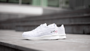 Alternative view of Giày Asics Wmns HyperGel Lyte 'Sakura' 1192A083-100