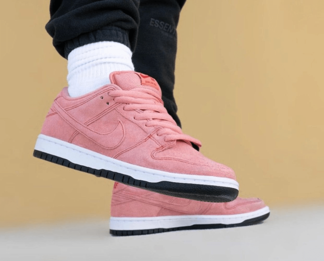 Giày Nike SB Dunk Low SB 'Pink Pig' CV1655-600 - Ảnh 4