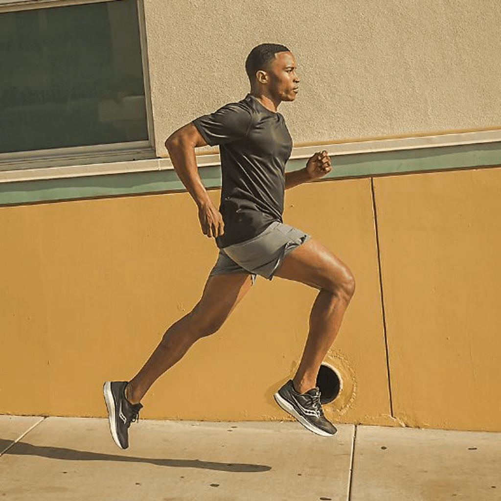 Giày Saucony TRIUMPH 18 'Black' S20595-40 - Ảnh 2