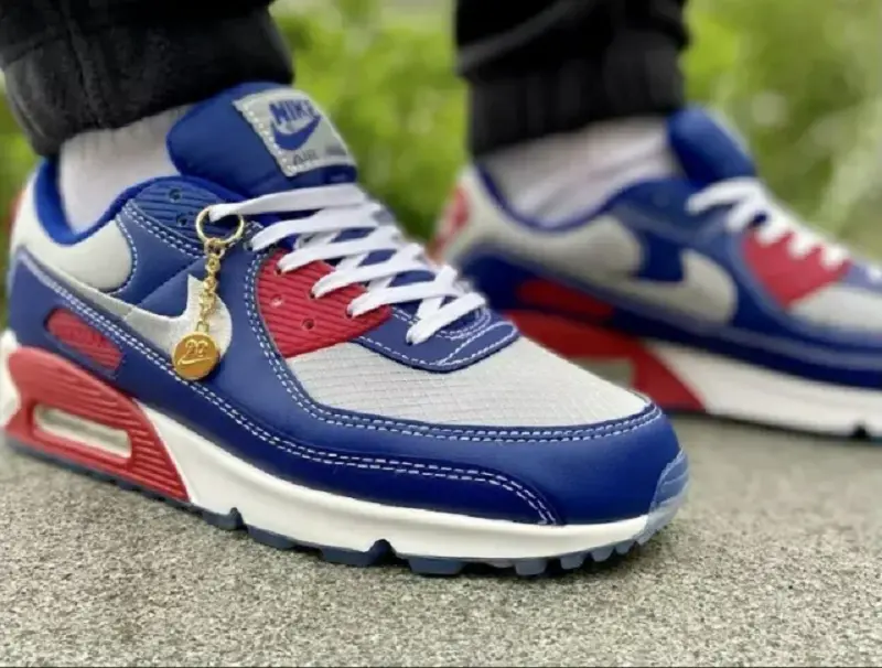 Alternative view of Giày Nike Air Max 90 'Pirate Radio' DD8457-400