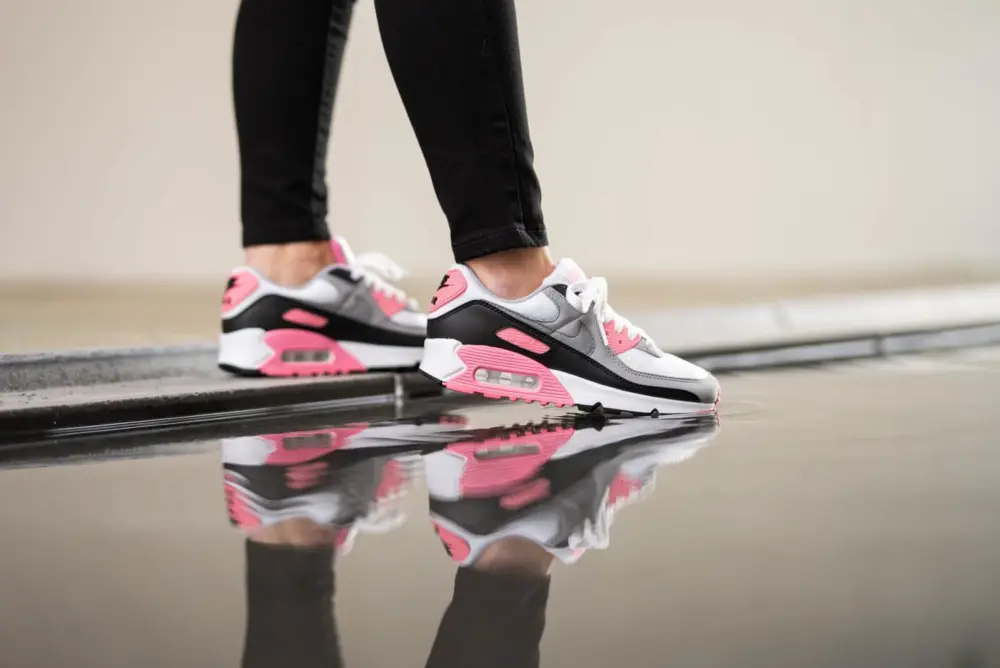 Alternative view of Giày Nike Wmns Air Max 90 'Rose Pink' CD0490-102