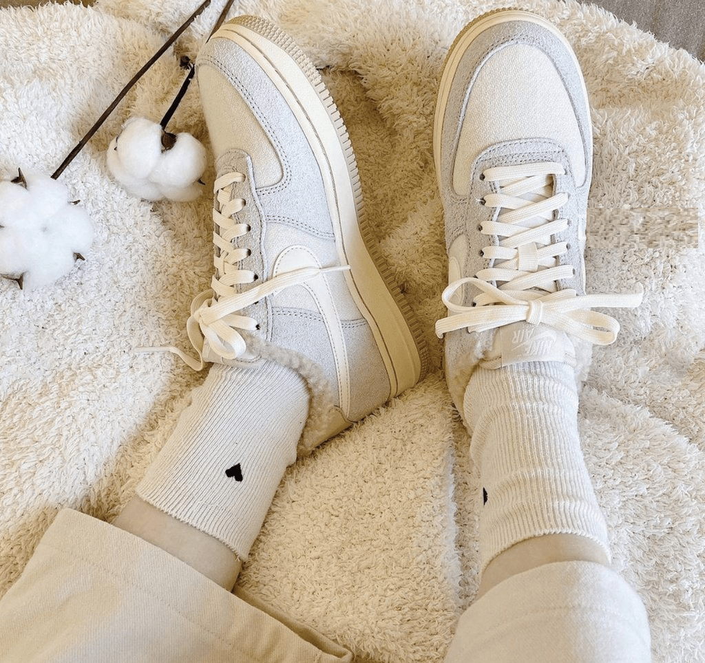 Giày Nike Air Force 1 Low '07 LV8 Sherpa Photon Dust DO7195-025 - Ảnh 4