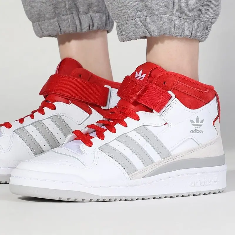 Alternative view of Giày Adidas Forum Mid Combines 'Grey With Varsity Red' FY6819