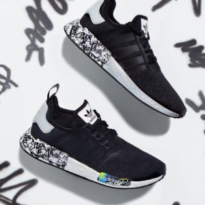 Alternative view of Giày Adidas NMD R1 'Black Graffiti' EH0779