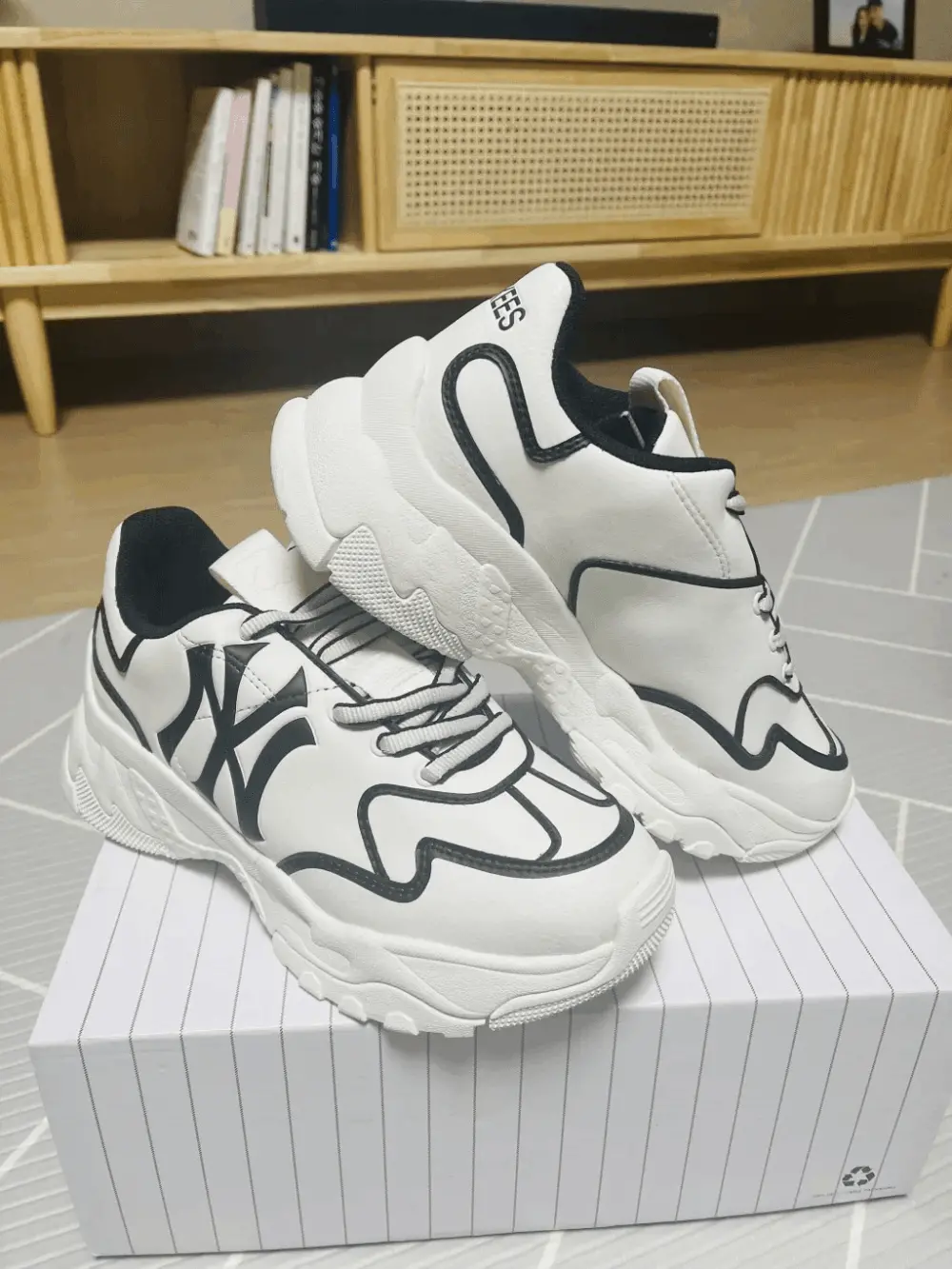 Giày MLB Big Ball Chunky NY 'White Black Line' 3ASHCLS2N-50BKS - Ảnh 7