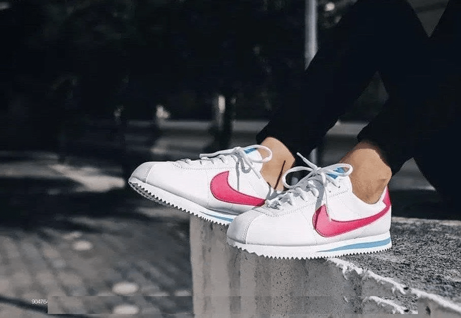 Giày Nike Cortez Basic SL GS 'White Hyper Pink' 904764-107 - Ảnh 3