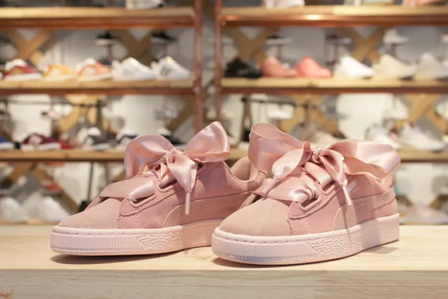 Alternative view of Giày Puma Suede Heart Pebble "Particle Pink" 365210-01