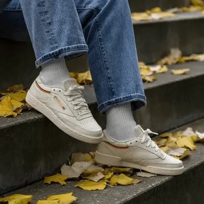 Alternative view of Giày Reebok Wmns Club C 85 'Chalk Sunbaked Orange' EF3489