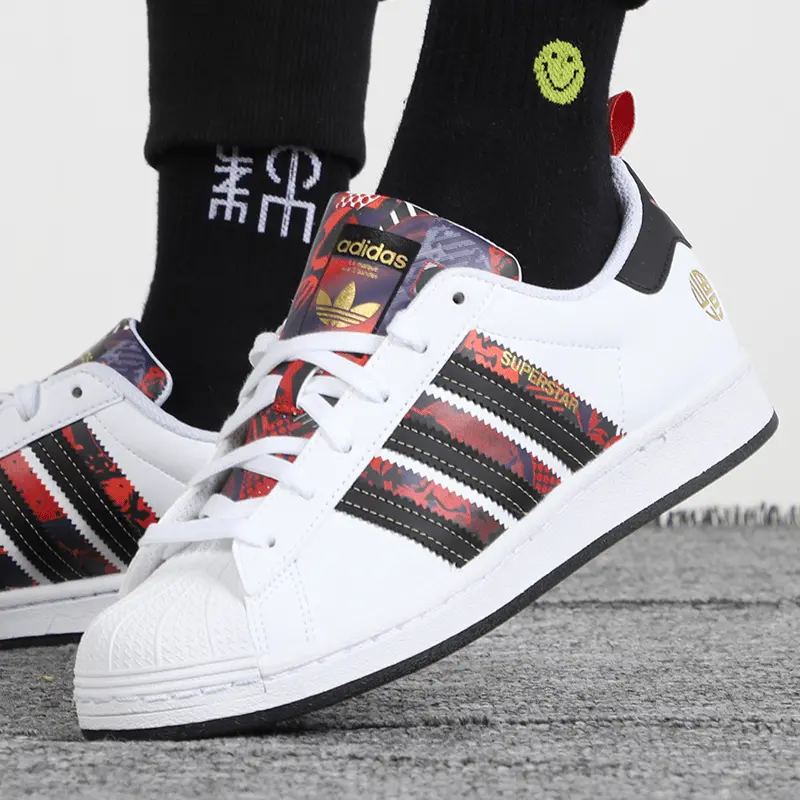 Giày Adidas Superstar 'Chinese New Year' Q47184 - Ảnh 3