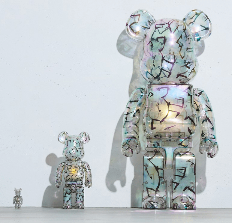 Mô Hình Bearbrick x Jimmy Choo x Eric Haze Curated By: Piggy Light Up - Ảnh 2