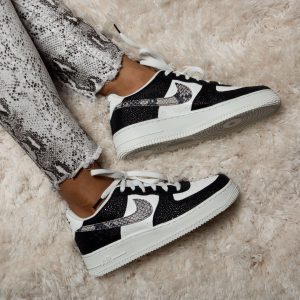 Alternative view of Giày Nike Air Force 1 Low LV8  'Snakeskin' 820438-111