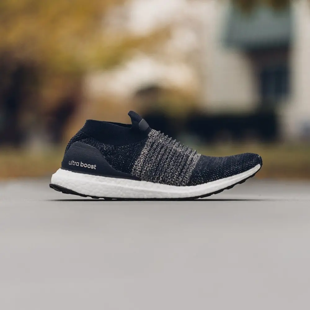 Alternative view of Giày Adidas UltraBoost Laceless 2.0 'Legend Ink' BB6135