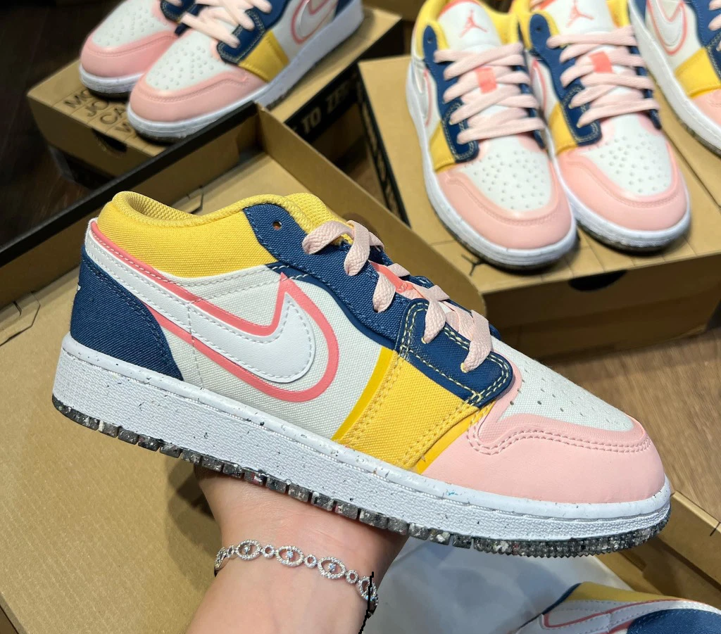 Giày Nike Air Jordan 1 Low SE ‘Coral Pink’ DV1323-100 - Ảnh 2