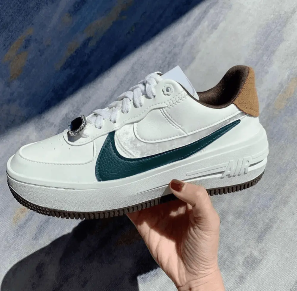 Alternative view of Giày Nike Air Force 1 PLT.AF.ORM 'Sail Pro Green' FB1856-131