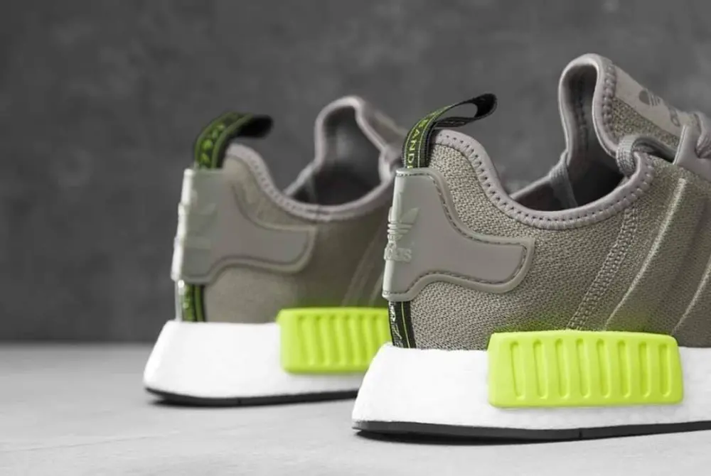 Alternative view of Giày Adidas NMD_R1 'Trace Cargo Yellow' BD7750