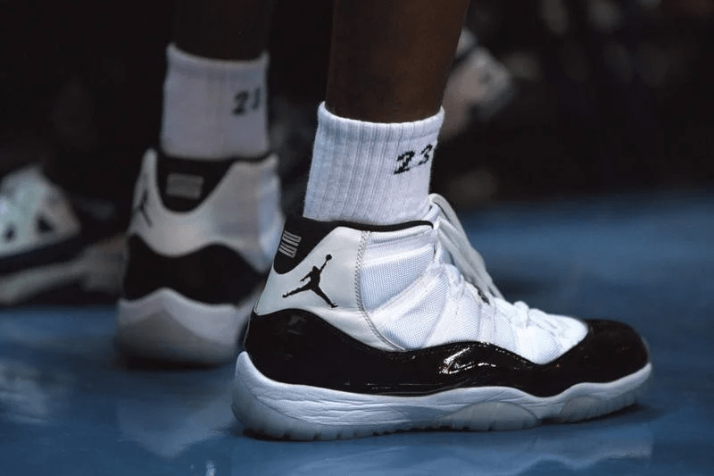 Giày Nike Air Jordan 11 Retro GS 'Concord' 2018 378038-100 - Ảnh 5