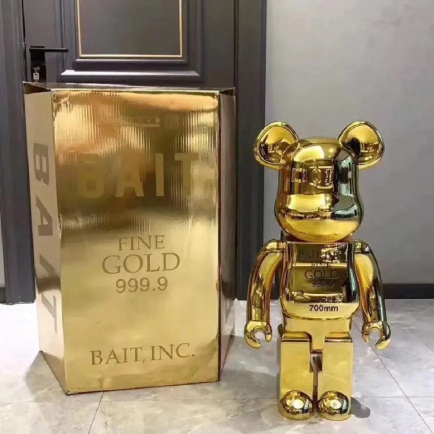 Alternative view of Mô Hình Bearbrick Bait Gold 9999 400%