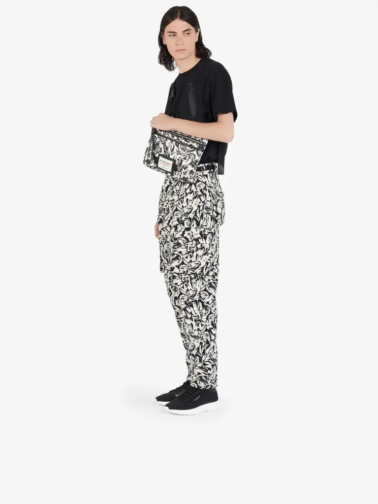 Alternative view of Giày Givenchy Labelruso Specter Runner Low Sneakers BH003AH0N3-001