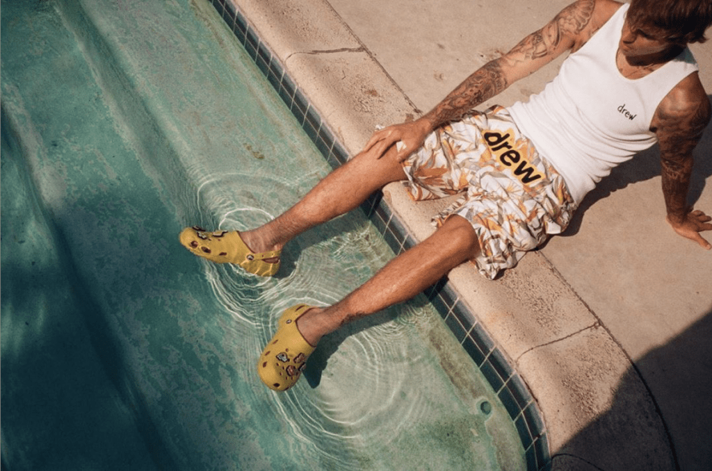 Dép Crocs Classic Clog 'Bieber With Drew House' 207267-700 - Ảnh 4