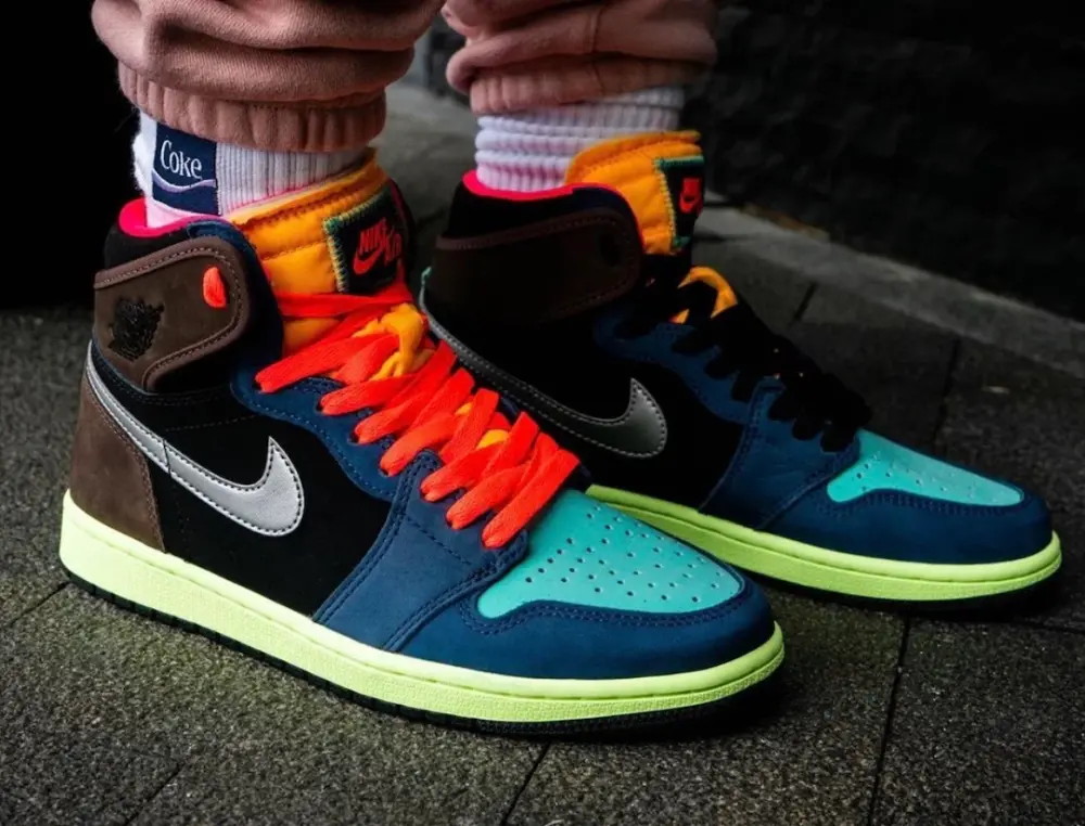 Alternative view of Giày Nike Air Jordan 1 Retro High 'Tokyo Bio Hack' 555088-201