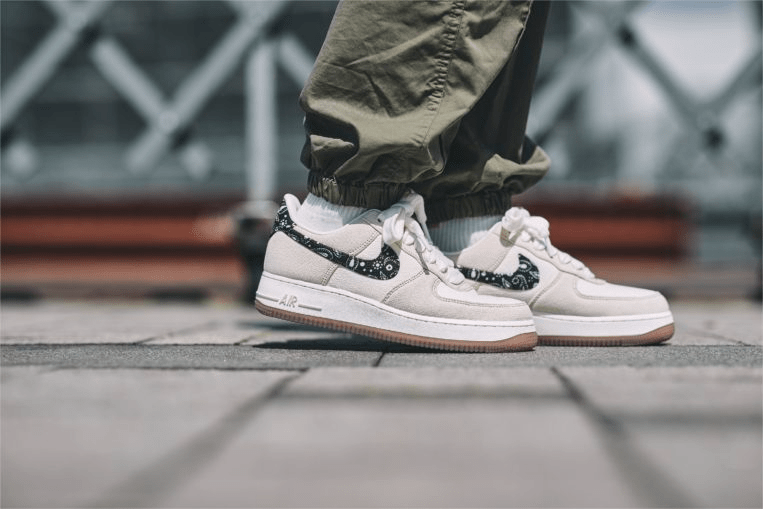 Giày Nike Air Force 1 Low Paisley Swoosh DJ4631-200 - Ảnh 5