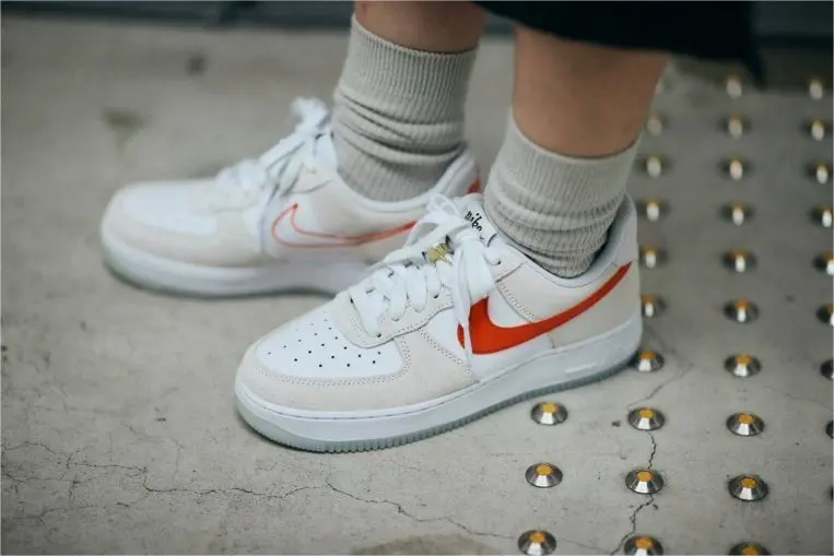 Giày Nike Wmns Air Force 1 '07 SE 'First Use' DA8302-101 - Ảnh 3