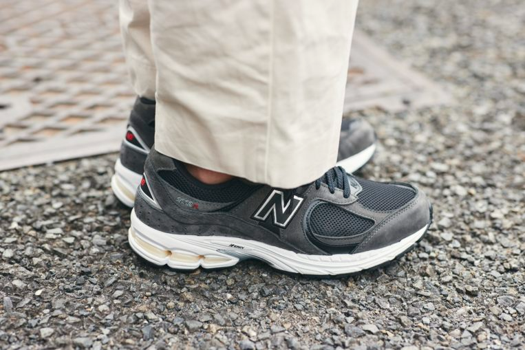 Giày New Balance 2002R OG 'Dark Grey' ML2002RB - Ảnh 3