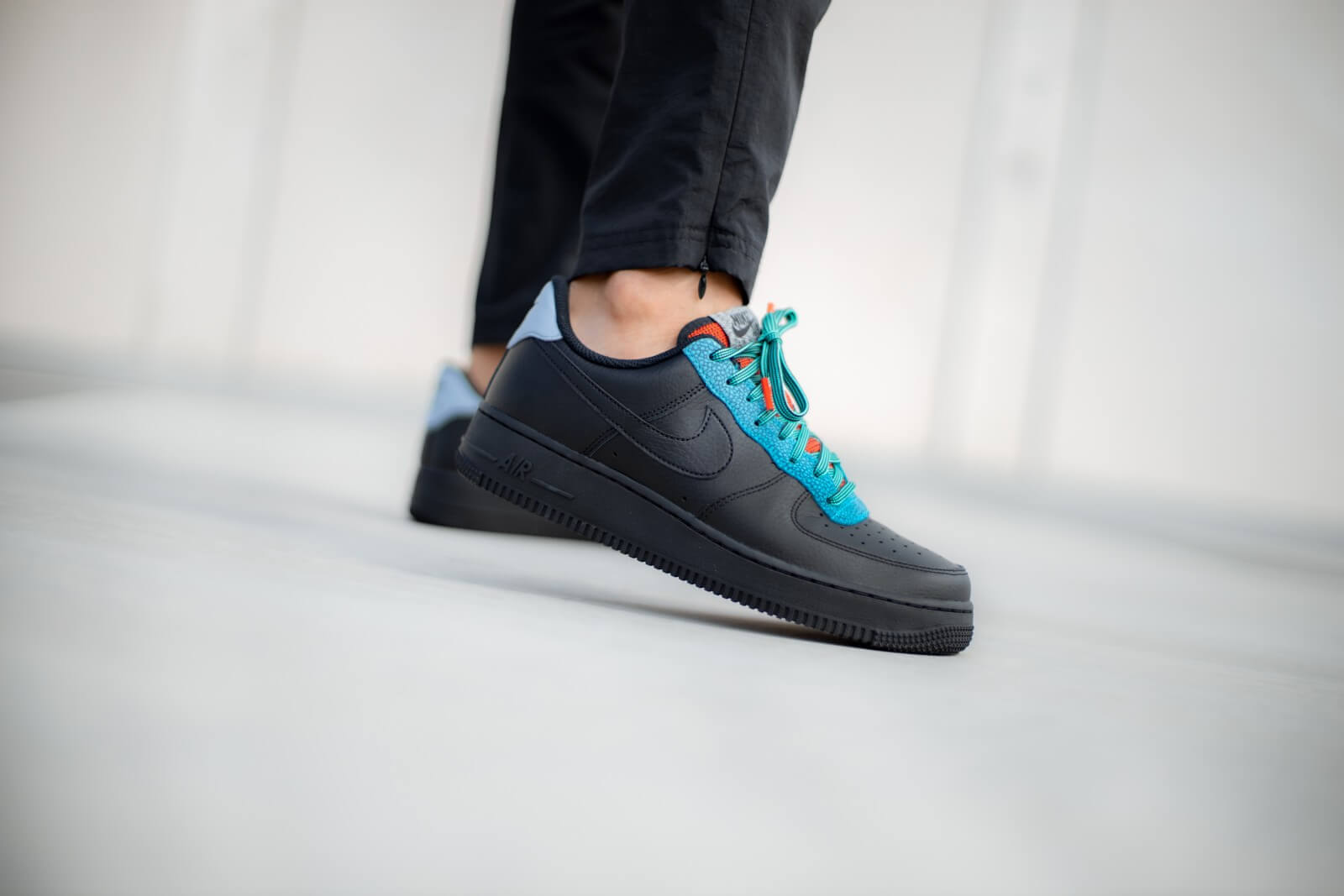 Giày Nike Air Force 1 LV8 4 GS 'Black Obsidian Mist' CN5715-001 - Ảnh 5