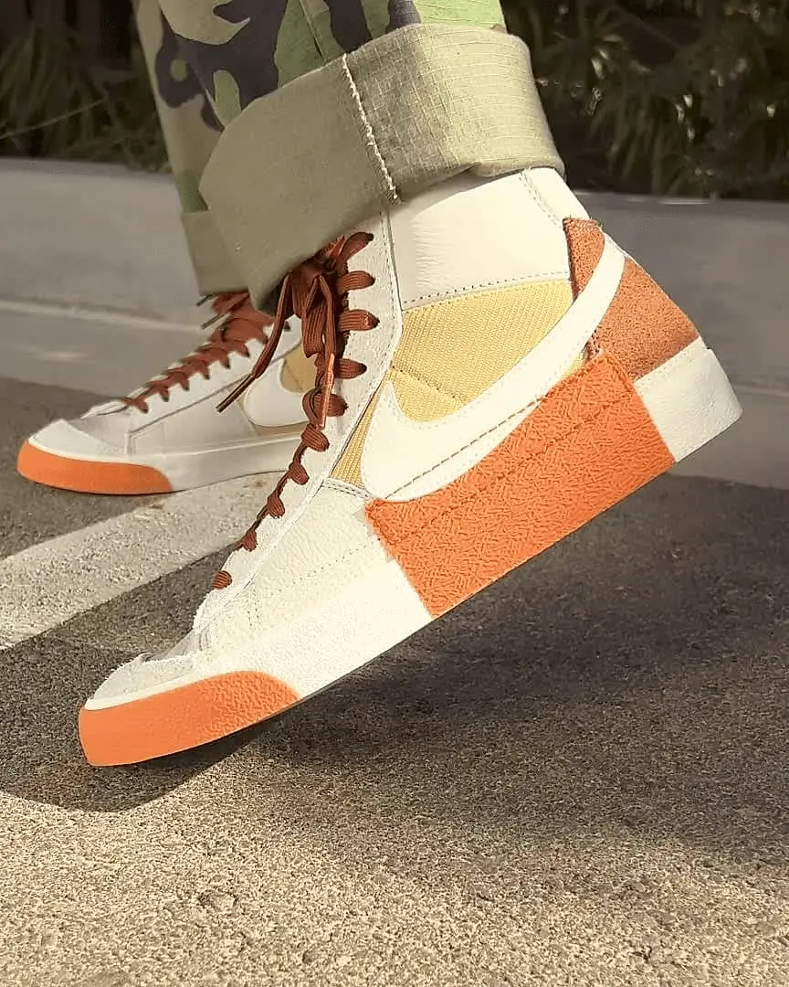 Alternative view of Giày Nike Blazer Mid 77 'Pro Club Light Bone Sesame' DQ7673-001