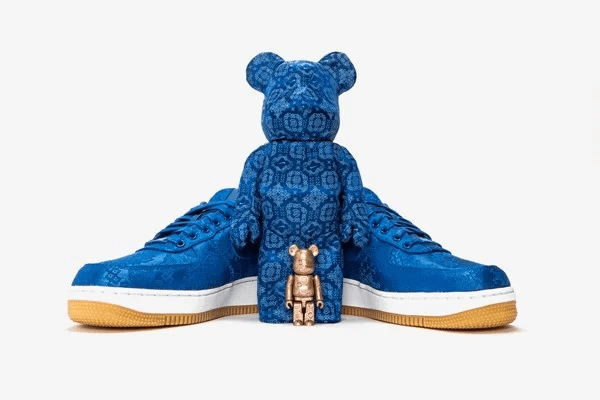 Mô Hình Bearbrick x CLOT x Nike Royale University Blue Silk - Ảnh 3