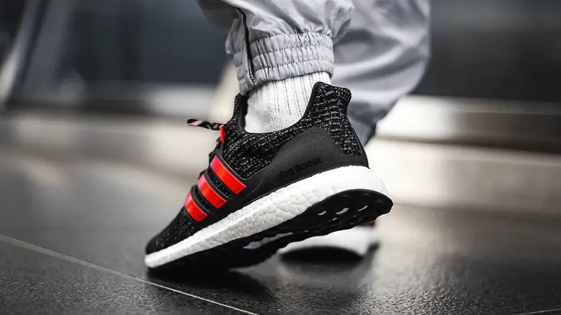 Alternative view of Giày Adidas Ren Zhe x UltraBoost 4.0 J 'Chinese New Year' F34718