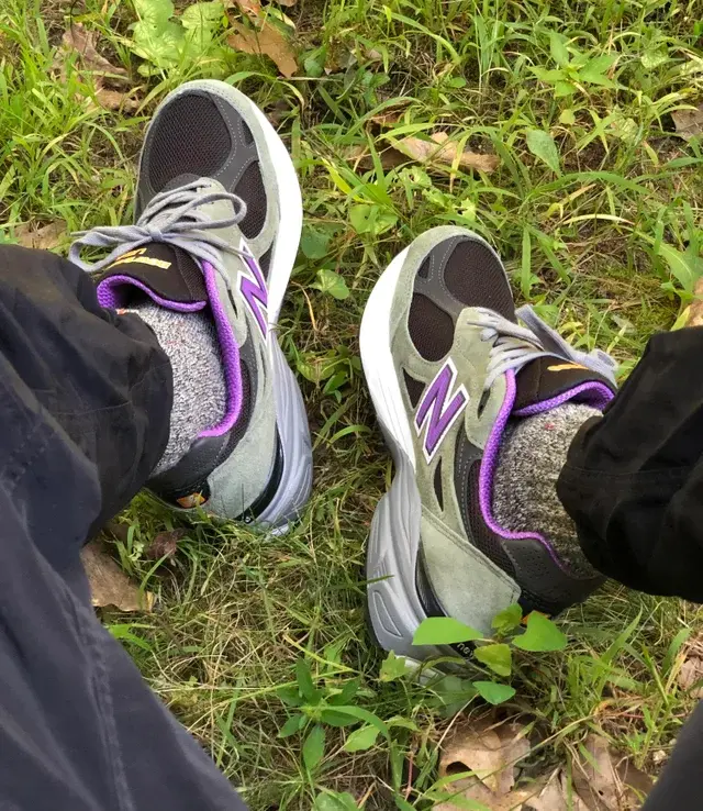 Giày New Balance 990v3 MiUSA Teddy Santis 'Green Purple' M990TC3 - Ảnh 4