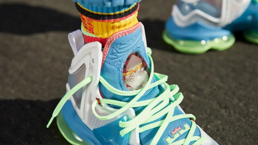 Giày Nike LeBron 19 'Blue Pomegranate' DC9339-400 - Ảnh 3