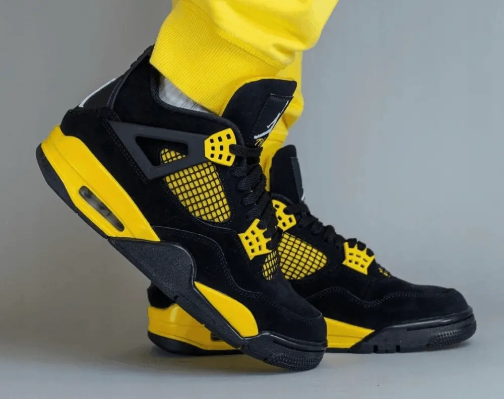 Giày Nike Air Jordan 4 Retro 'Thunder' 2023 GS 408452-017 - Ảnh 4
