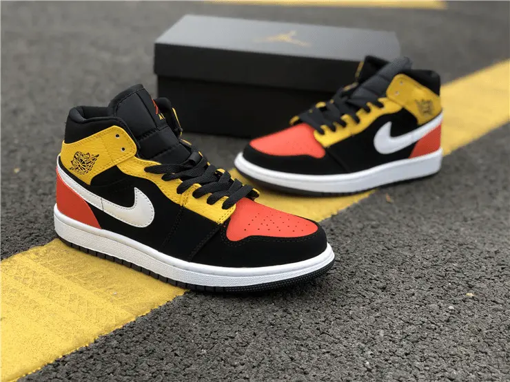 Alternative view of Giày Nike Air Jordan 1 Mid SE GS 'Amarillo Team Orange' BQ6931-087