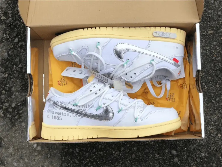Alternative view of Giày Nike Off-White x Dunk Low 'Lot 01 of 50' DM1602-127