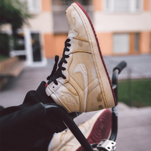 Alternative view of Giày Nike Nigel Sylvester x Air Jordan 1 Retro High OG 'Nigel Sylvester'