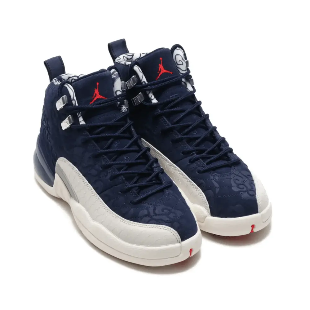 Alternative view of Giày Nike Air Jordan 12 Retro GS 'International Flight' BV8017-445